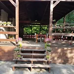 Hotel Walcerek 야로친