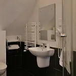 Hotel Walcerek 야로친