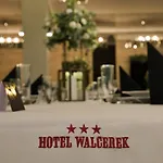 Hotel Walcerek 야로친