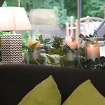 호텔 Hotel Walcerek 3*