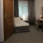 호텔 Hotel Walcerek 야로친